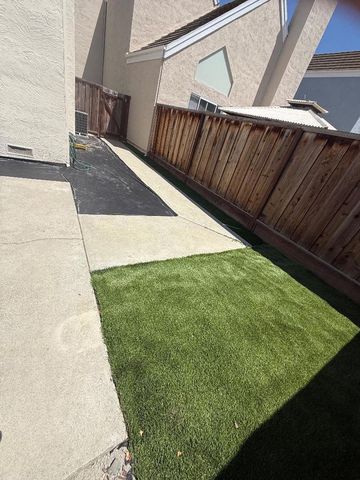 513 Glenmoor Circle, Milpitas, CA 95035