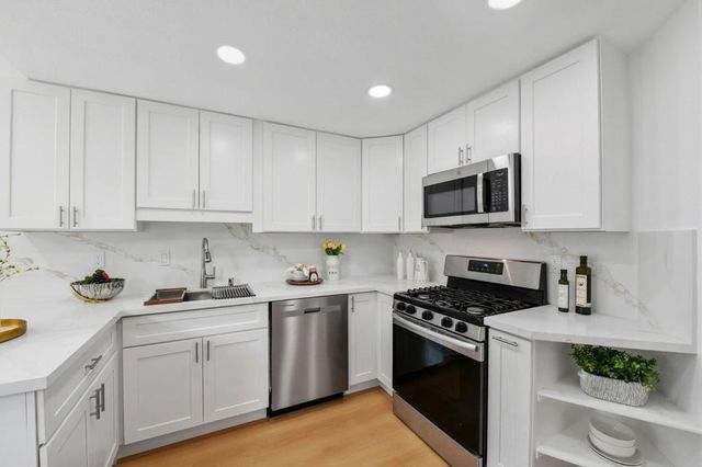 513 Glenmoor Circle, Milpitas, CA 95035