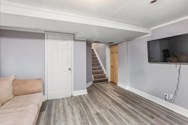 3221 Amherst Street, Des Moines, IA 50313