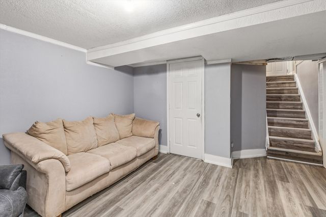 3221 Amherst Street, Des Moines, IA 50313