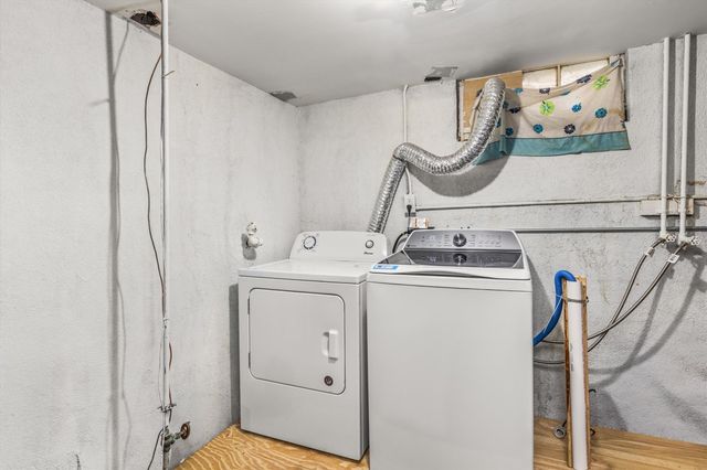 3221 Amherst Street, Des Moines, IA 50313
