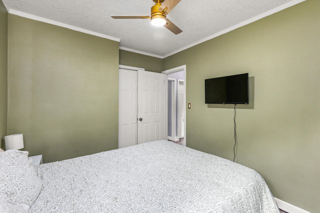 3221 Amherst Street, Des Moines, IA 50313