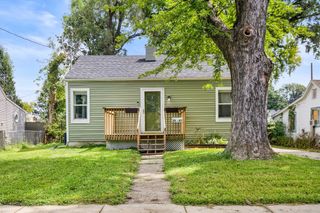 3221 Amherst Street, Des Moines, IA 50313