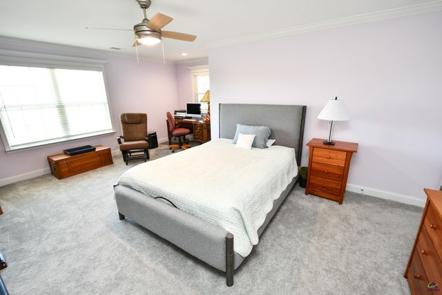 423 Lamplight Drive, Byron, GA 31008