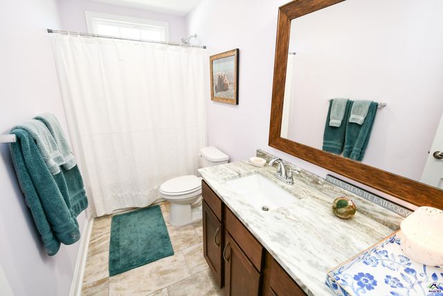 423 Lamplight Drive, Byron, GA 31008