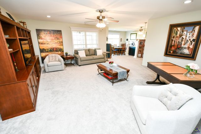 423 Lamplight Drive, Byron, GA 31008