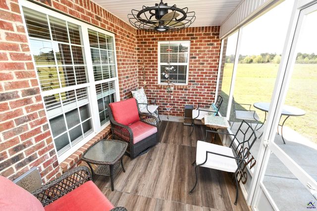 423 Lamplight Drive, Byron, GA 31008