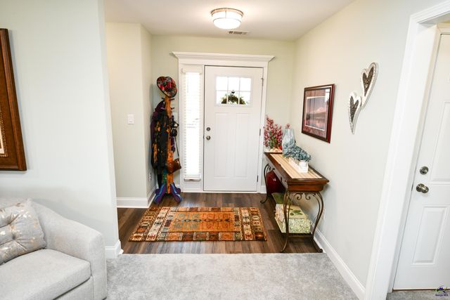 423 Lamplight Drive, Byron, GA 31008