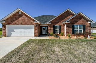 423 Lamplight Drive, Byron, GA 31008
