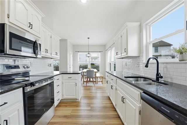 833 N Sumac Street, Gardner, KS 66030