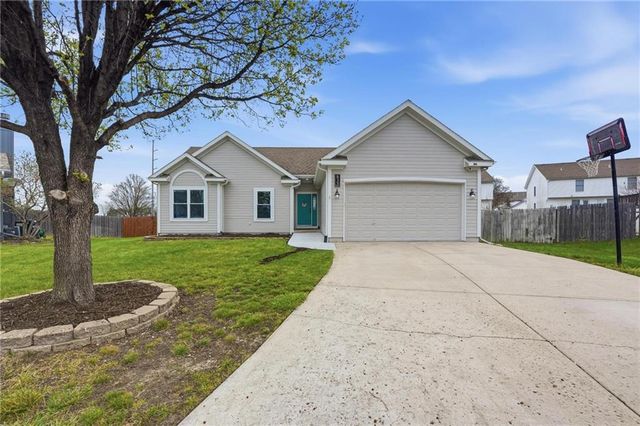 833 N Sumac Street, Gardner, KS 66030