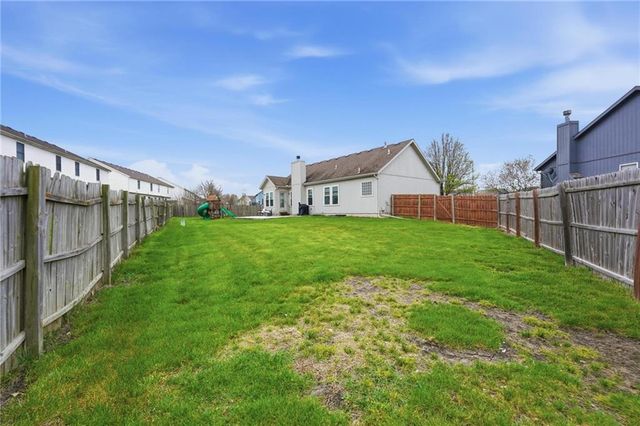 833 N Sumac Street, Gardner, KS 66030