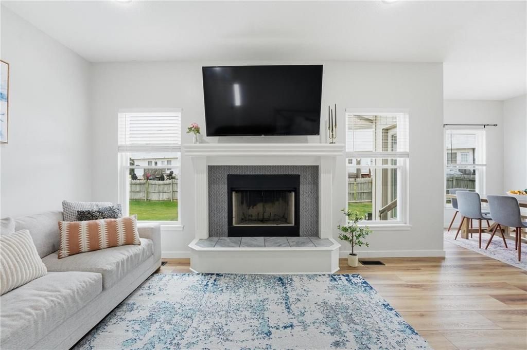 833 N Sumac Street, Gardner, KS 66030