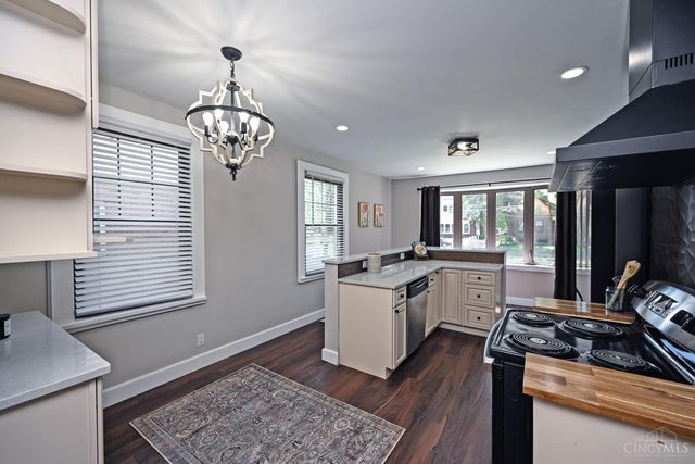 1602 Rose Place, Cincinnati, OH 45237