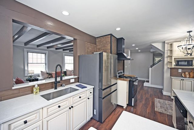 1602 Rose Place, Cincinnati, OH 45237