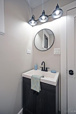 1602 Rose Place, Cincinnati, OH 45237