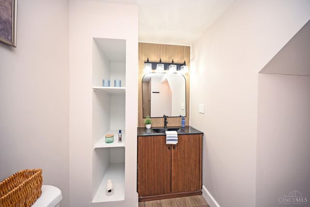 1602 Rose Place, Cincinnati, OH 45237