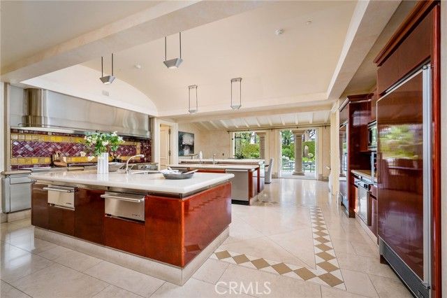 1129 Via Mirabel, Palos Verdes Estates, CA 90274