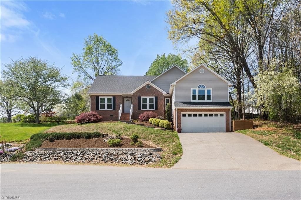 1010 Norwood Lane, Lewisville, NC 27023