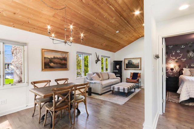 44 Oakwood STREET, Williams Bay, WI 53191