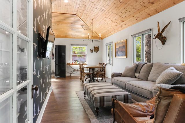 44 Oakwood STREET, Williams Bay, WI 53191