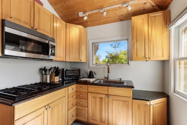 44 Oakwood STREET, Williams Bay, WI 53191