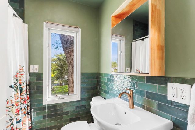 44 Oakwood STREET, Williams Bay, WI 53191