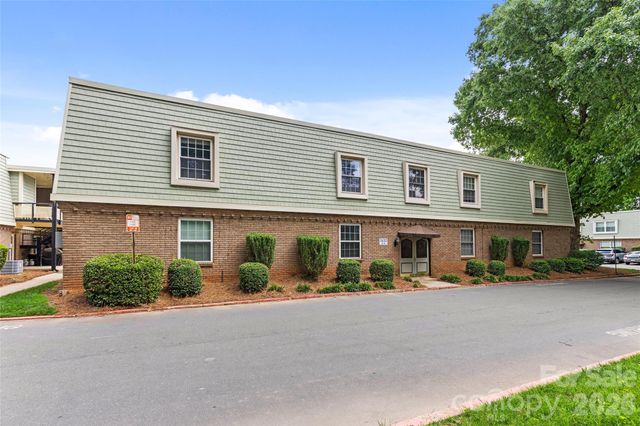 2632 Park Road H, Charlotte, NC 28209