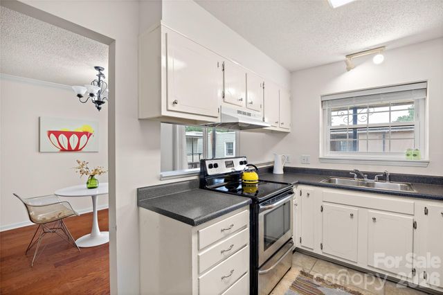 2632 Park Road H, Charlotte, NC 28209