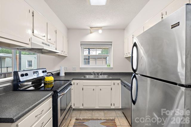 2632 Park Road H, Charlotte, NC 28209
