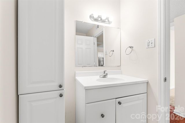 2632 Park Road H, Charlotte, NC 28209