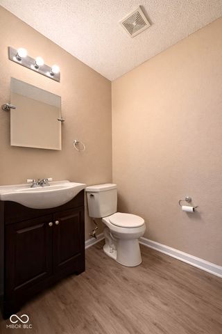 12877 Courage Crossing, Fishers, IN 46037