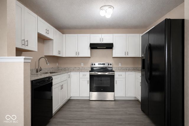 12877 Courage Crossing, Fishers, IN 46037