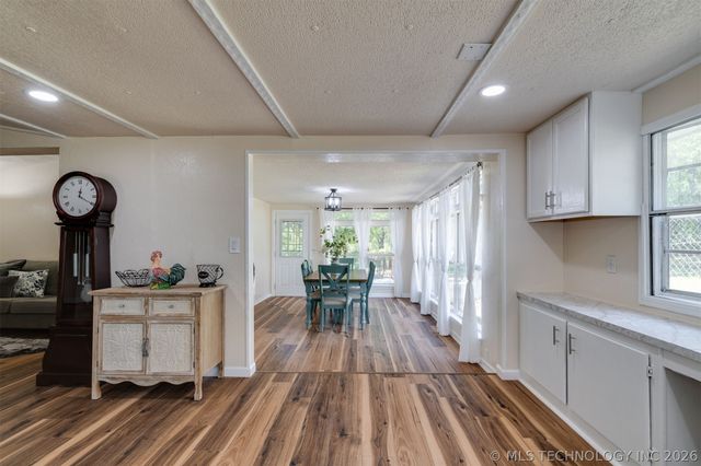 9209 Sleepy Hollow Drive, Tecumseh, OK 74857