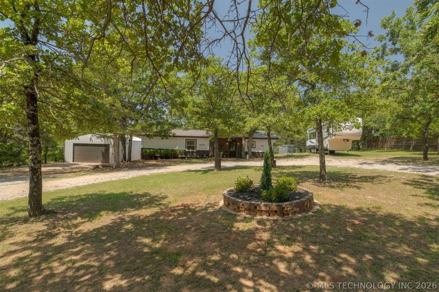 9209 Sleepy Hollow Drive, Tecumseh, OK 74857