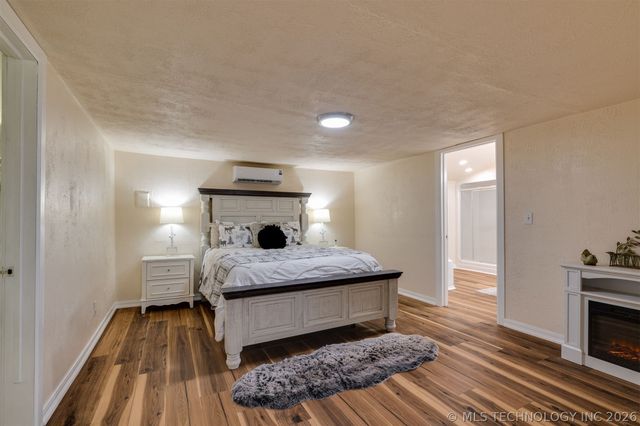 9209 Sleepy Hollow Drive, Tecumseh, OK 74857