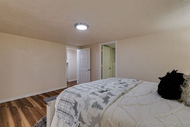 9209 Sleepy Hollow Drive, Tecumseh, OK 74857