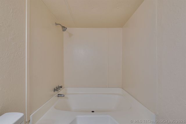 9209 Sleepy Hollow Drive, Tecumseh, OK 74857