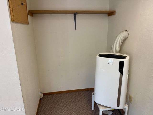 7801 Campbell Rd 1, Toppenish, WA 98948