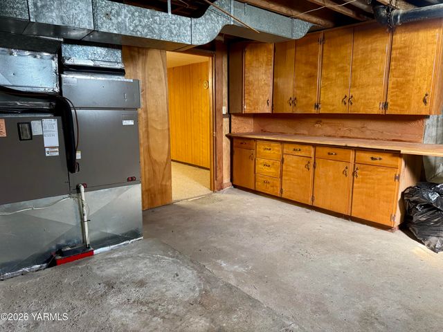 7801 Campbell Rd 1, Toppenish, WA 98948