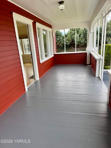 7801 Campbell Rd 1, Toppenish, WA 98948