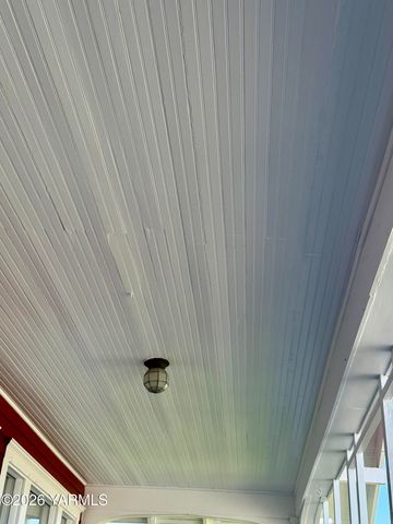 7801 Campbell Rd 1, Toppenish, WA 98948