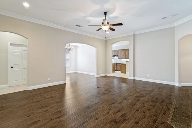309 Hudson Lane, Burleson, TX 76028