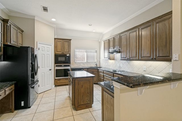 309 Hudson Lane, Burleson, TX 76028