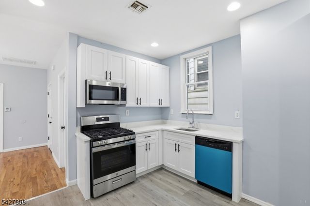 37 Tichenor Ter, Irvington Twp., NJ 07111