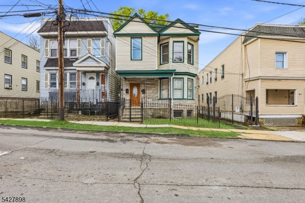 37 Tichenor Ter, Irvington Twp., NJ 07111
