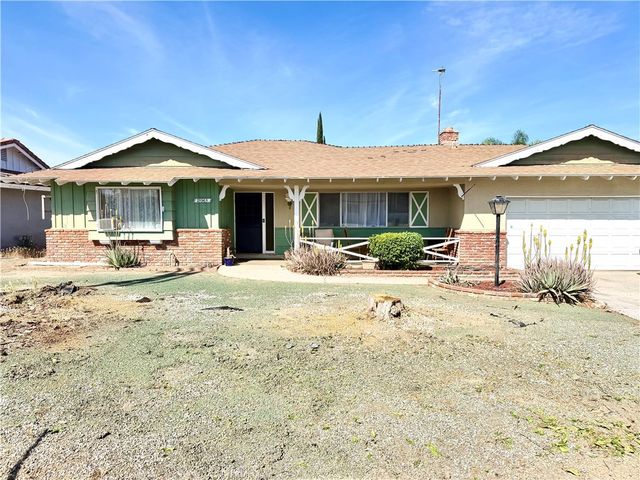 25965 New Chicago, Hemet, CA 92544