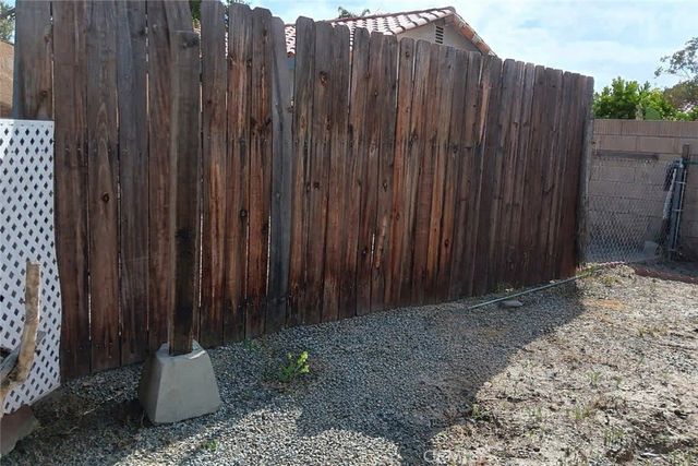 25965 New Chicago, Hemet, CA 92544