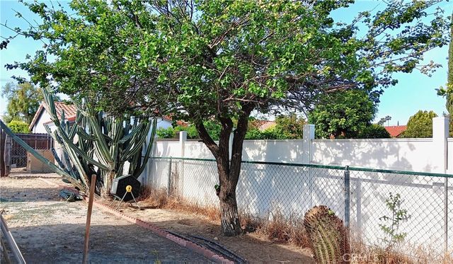 25965 New Chicago, Hemet, CA 92544