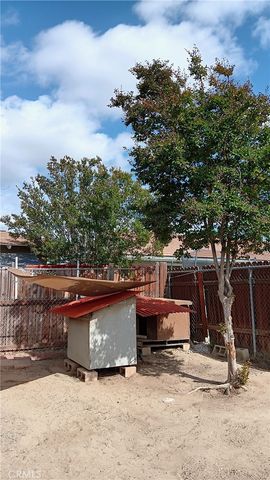 25965 New Chicago, Hemet, CA 92544